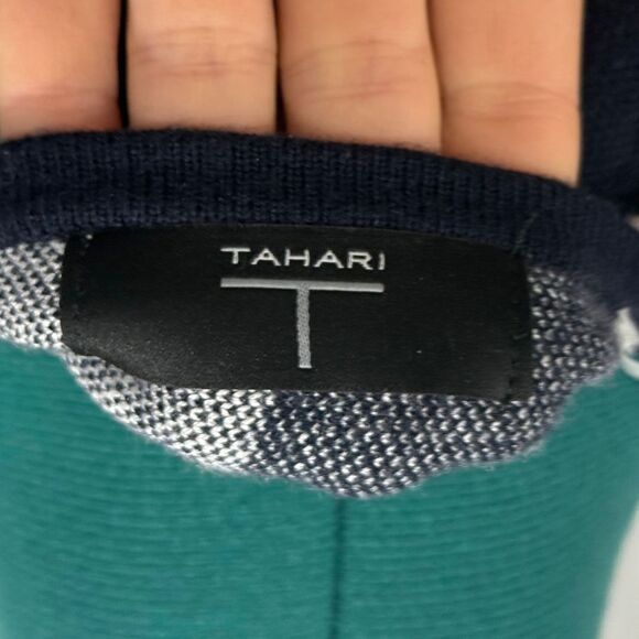 Tahari Blue and White Abstract Print Sweater | Sz S, NWT - Picture 7 of 7